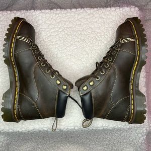 Doc Martens Aldertons Size 7